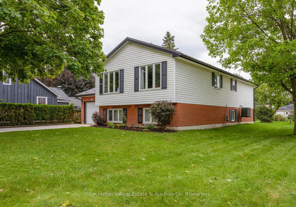 44-blenheim-street-west-perth-ontario-x13750496