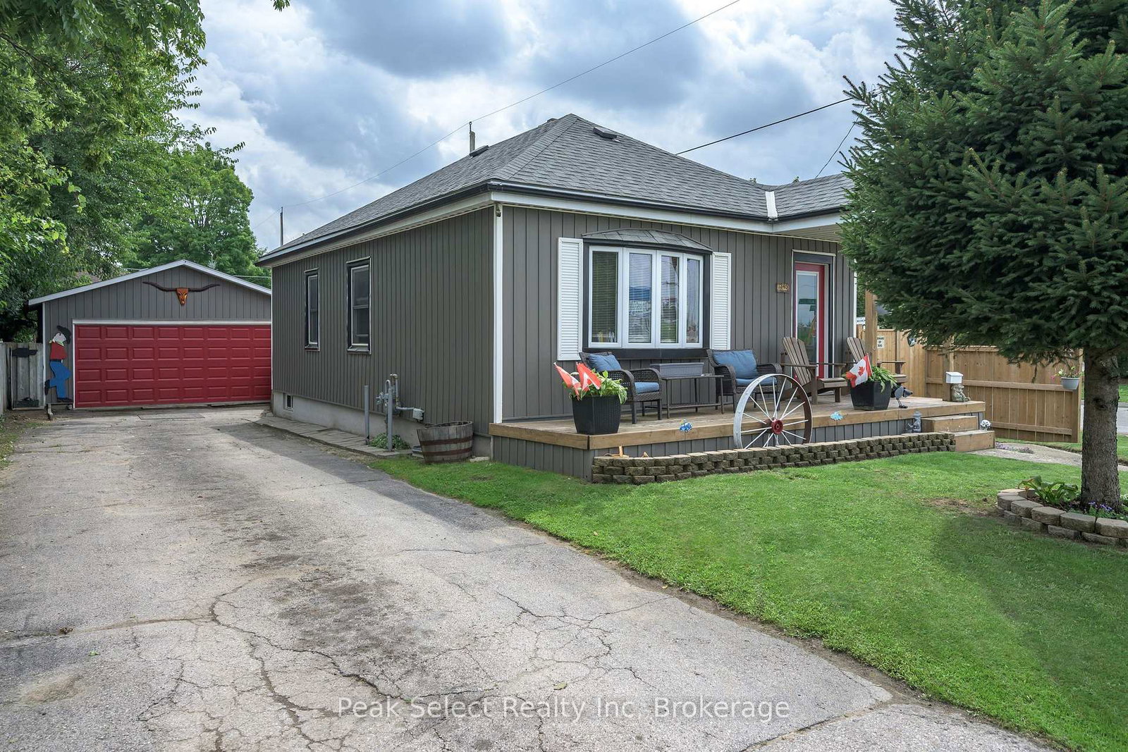 1345-trafalgar-street-london-east-ontario-x13750852