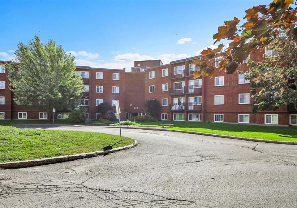 2044-arrowsmith-drive-ottawa-ontario-x13750862