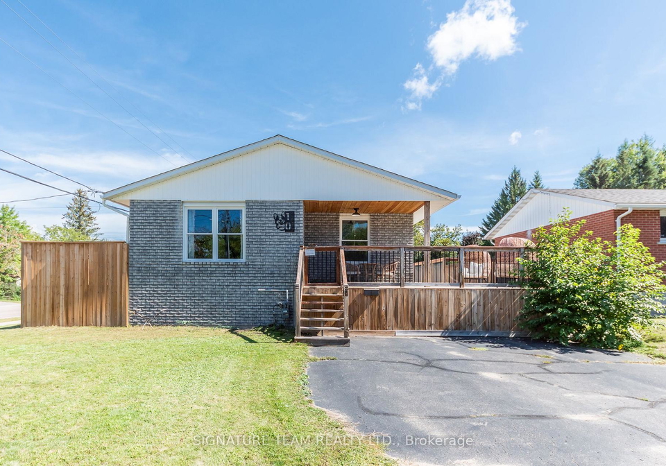 10-selkirk-street-petawawa-ontario-x13751056