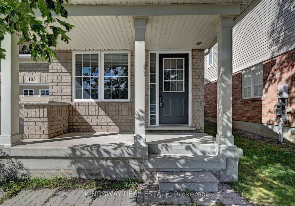 103-blackbird-circle-cambridge-ontario-x13751338