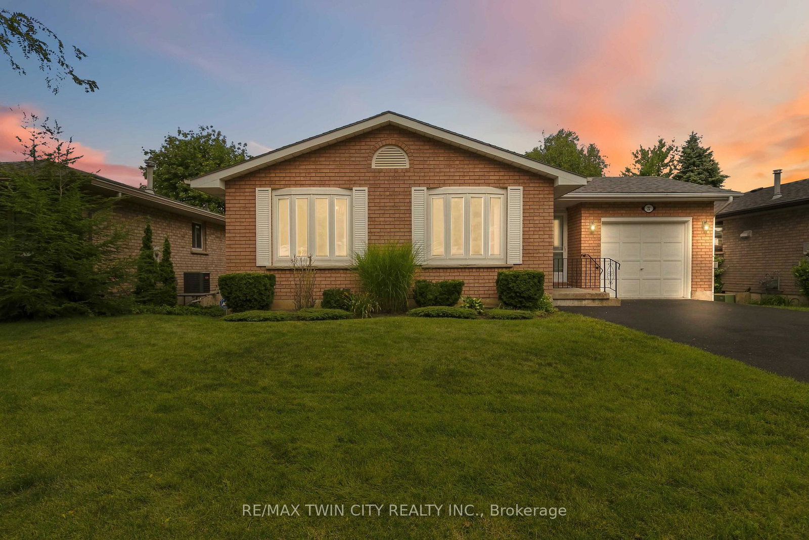 22-allensgate-drive-brantford-ontario-x13751440
