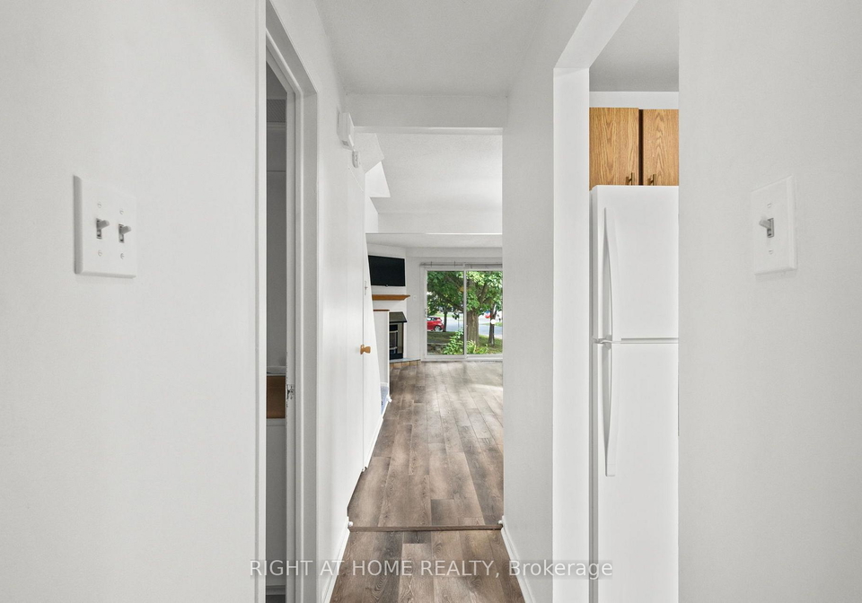 158f-valley-stream-drive-ottawa-ontario-x13751480
