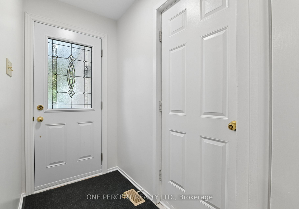 710-coronation-avenue-ottawa-ontario-x13751584
