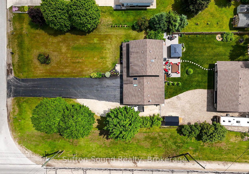 35-pine-tree-drive-south-bruce-peninsula-ontario-x13751598