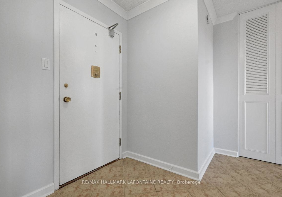 1285-cahill-drive-ottawa-ontario-x13751614