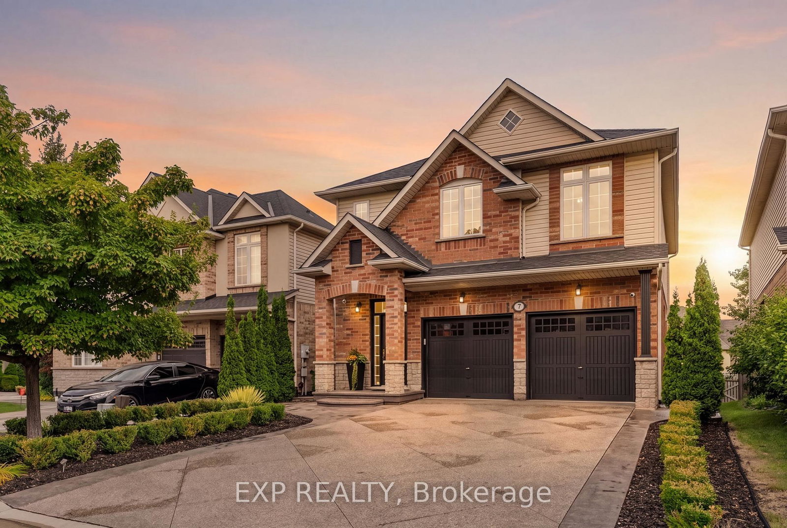 7-seacove-court-hamilton-ontario-x13751688