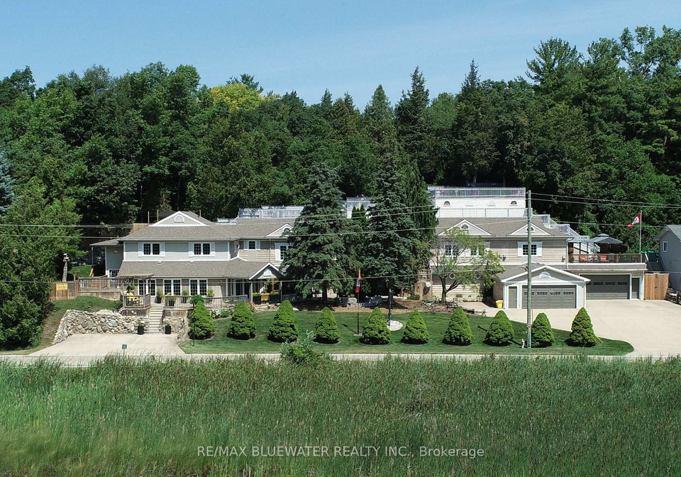 7196-outer-drive-lambton-shores-ontario-x13751722