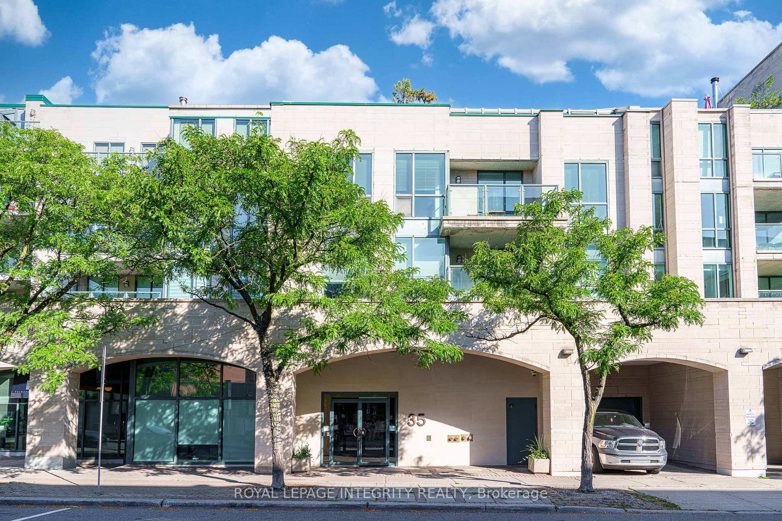 35-murray-street-ottawa-ontario-x13751938