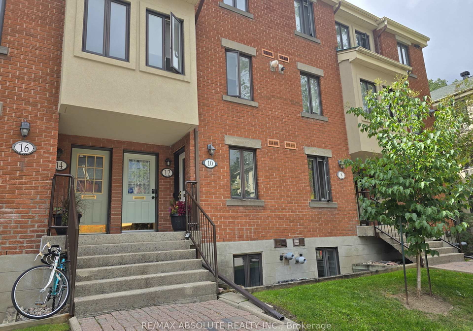 10-crispin-private-ottawa-ontario-x13752128