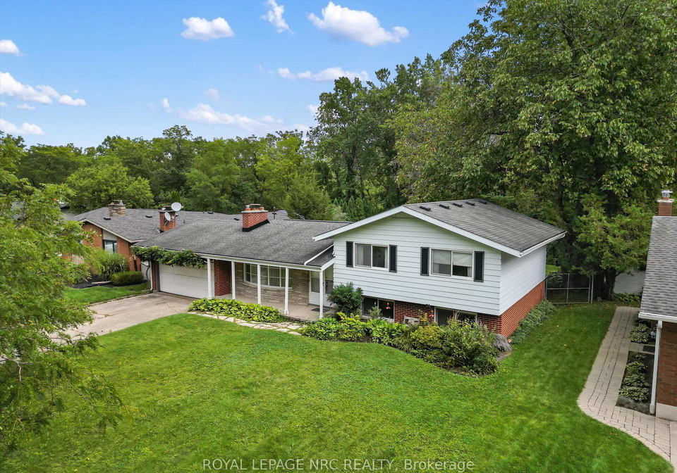 21-parklane-crescent-st-catharines-ontario-x13752390
