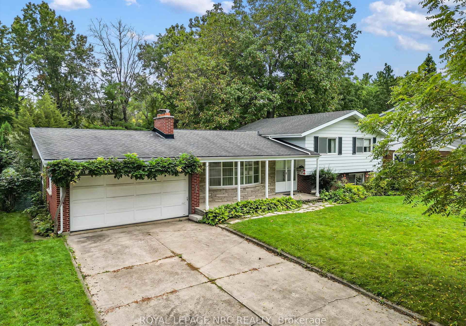 21-parklane-crescent-st-catharines-ontario-x13752390