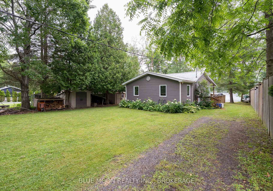 1058-memory-lane-frontenac-ontario-x13752420