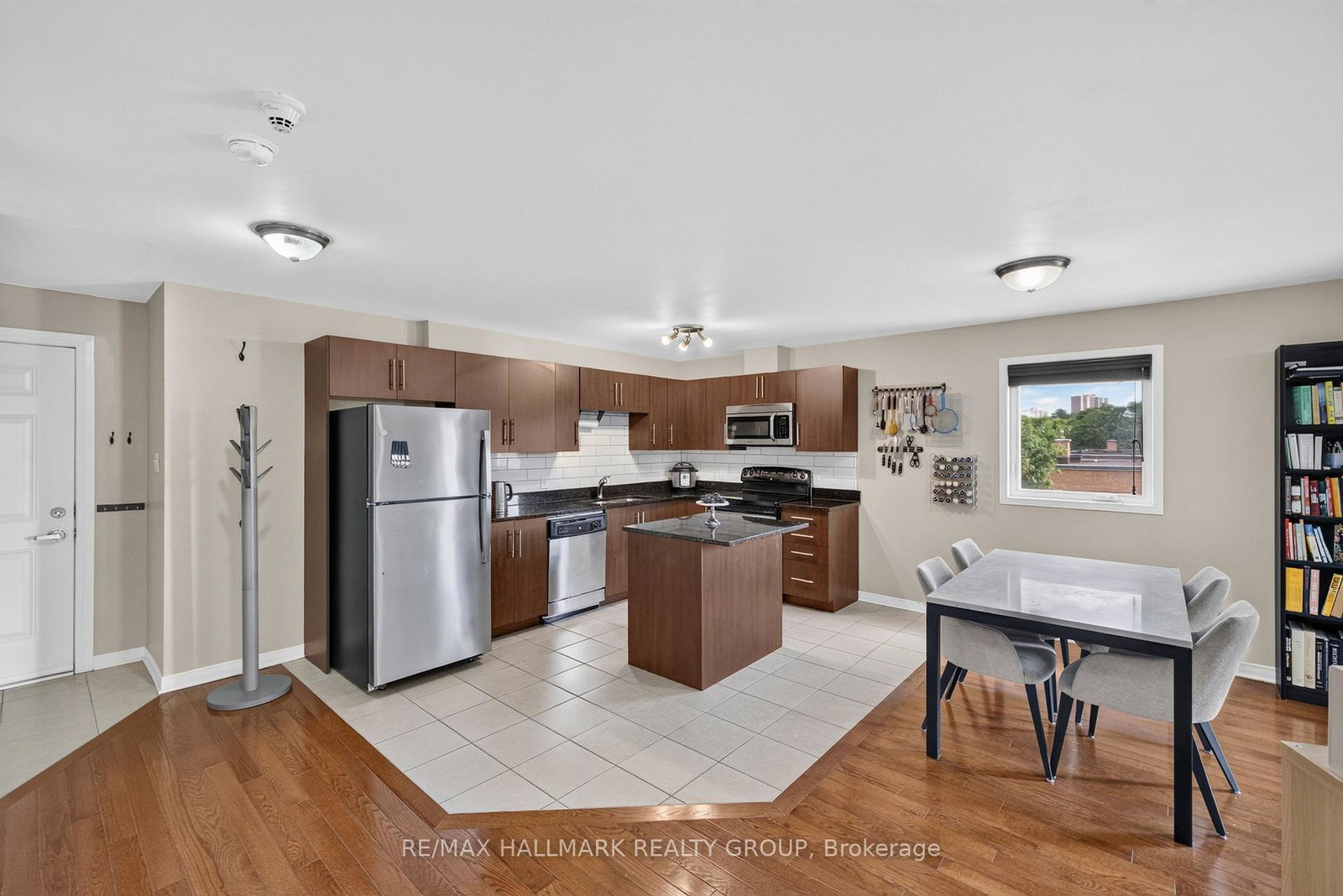646-cummings-avenue-ottawa-ontario-x13752750