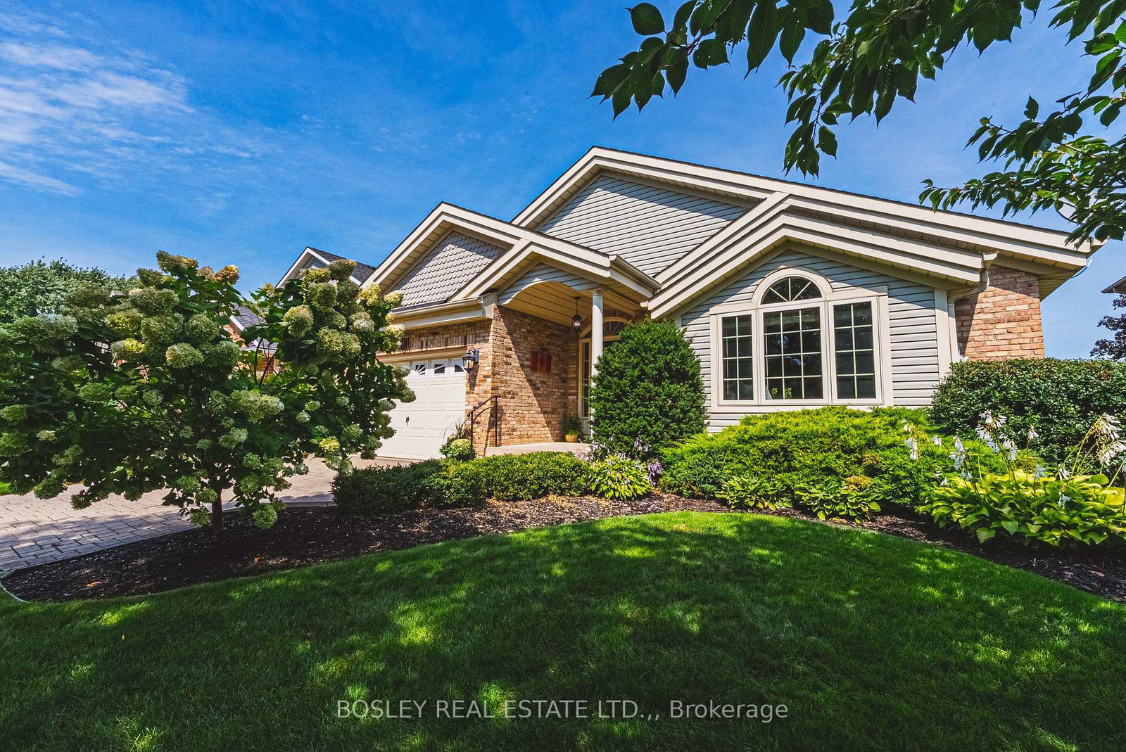 4011-azalea-crescent-lincoln-ontario-x13752772