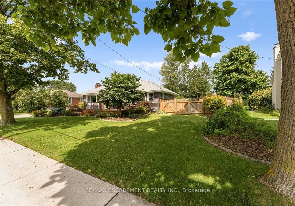 721-broadway-street-welland-ontario-x13752838