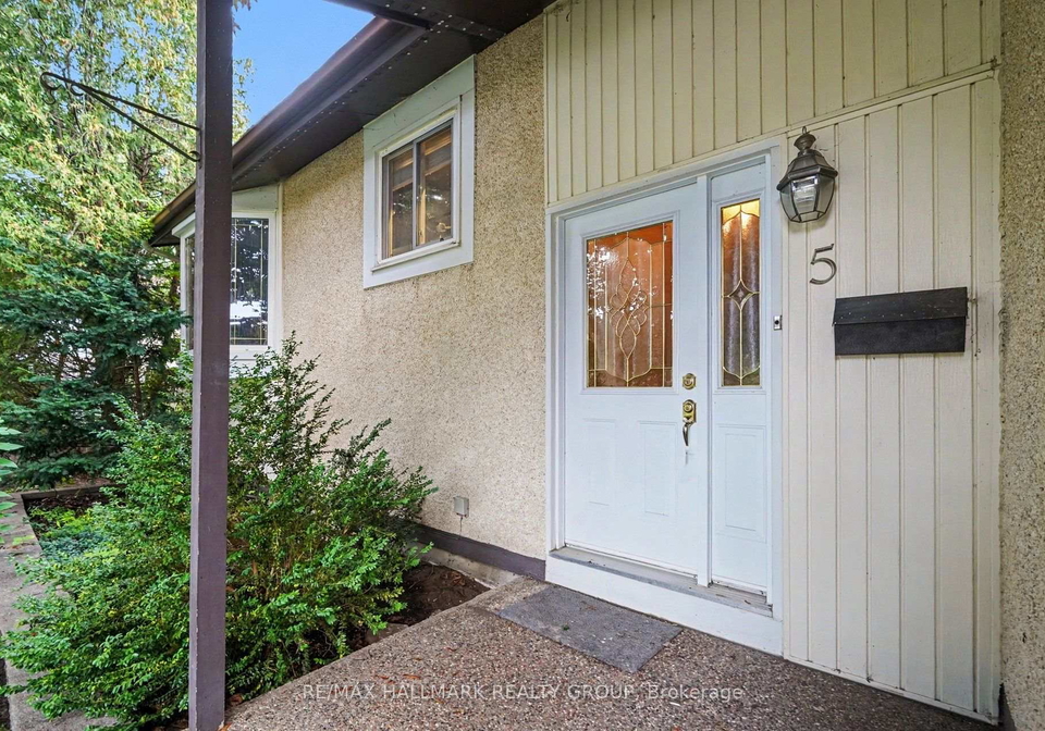 5-lansfield-way-ottawa-ontario-x13752878