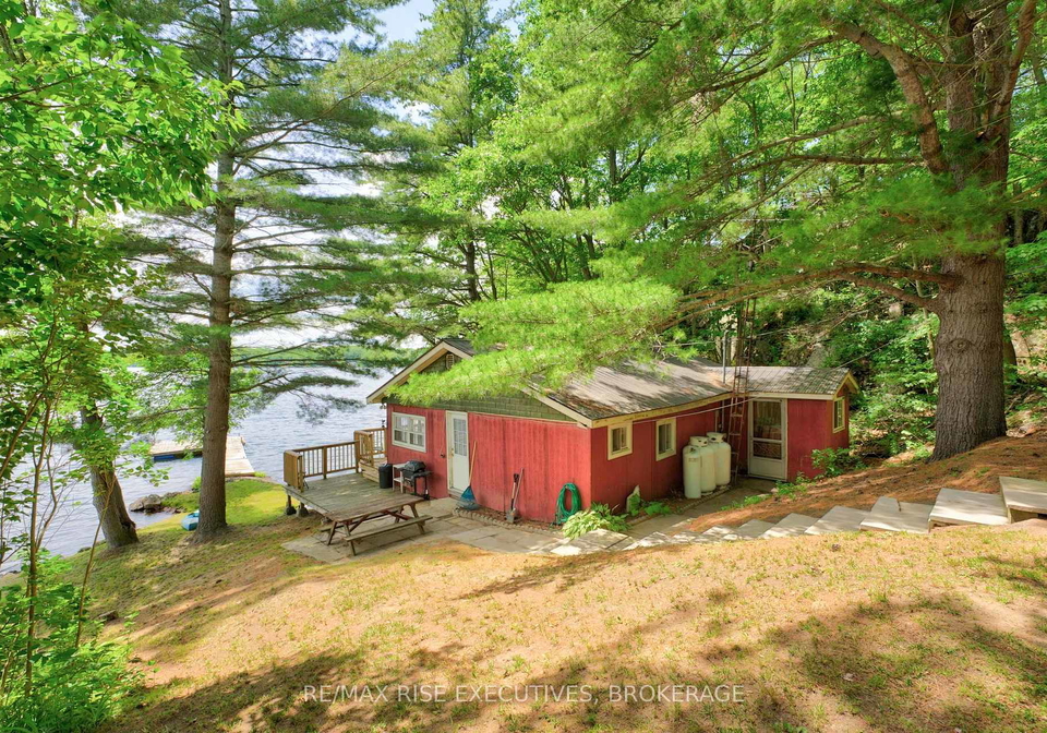 90-east-shore-lane-frontenac-ontario-x13753034