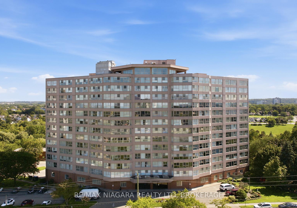 7-gale-crescent-st-catharines-ontario-x13753054