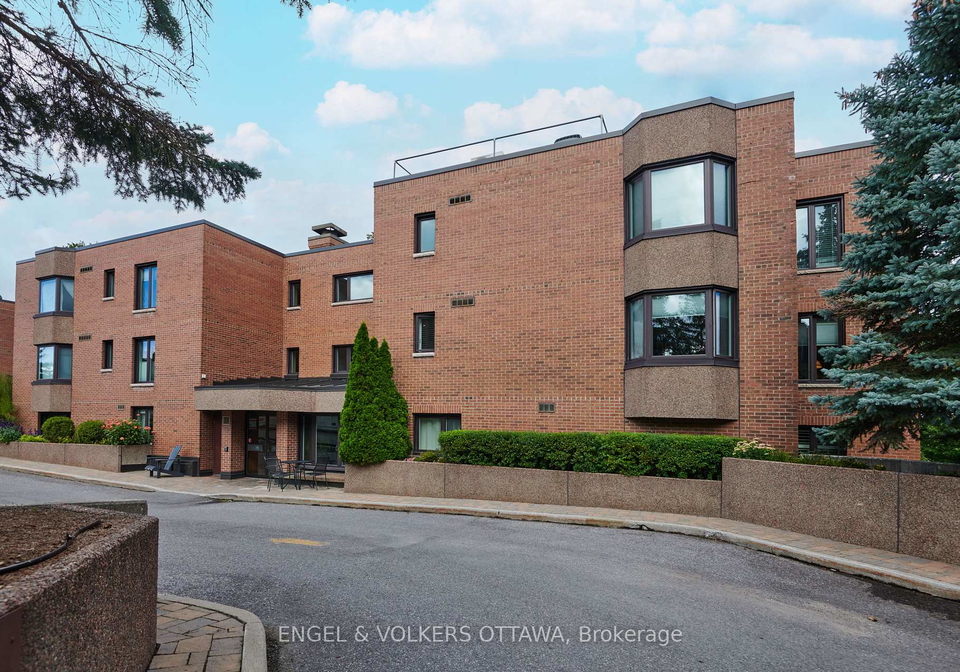 257-botanica-private-ottawa-ontario-x13753084