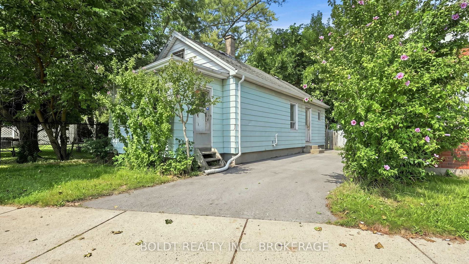 53-carlton-street-st-catharines-ontario-x13753134