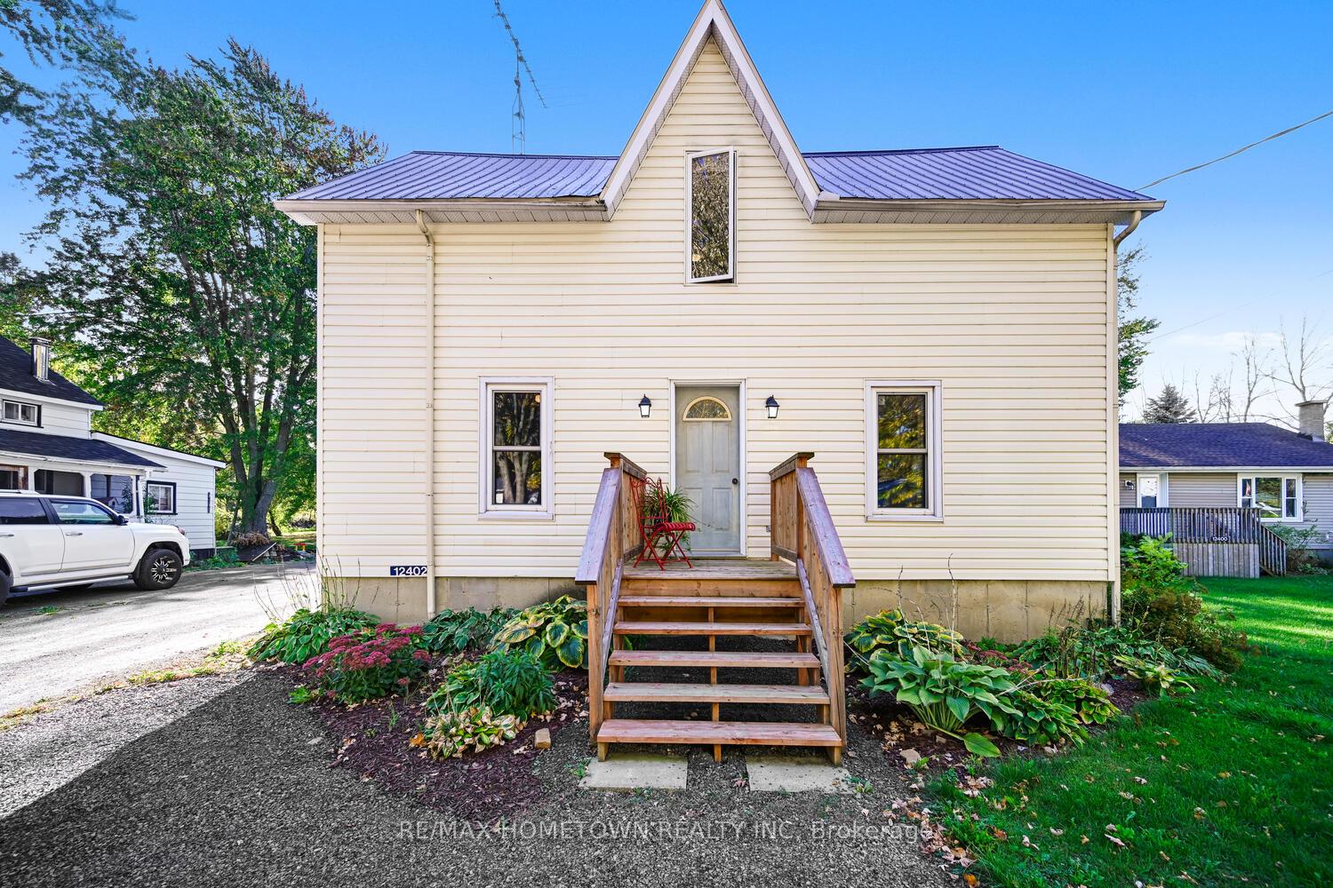 12402-county-road-18-south-dundas-ontario-x13753280