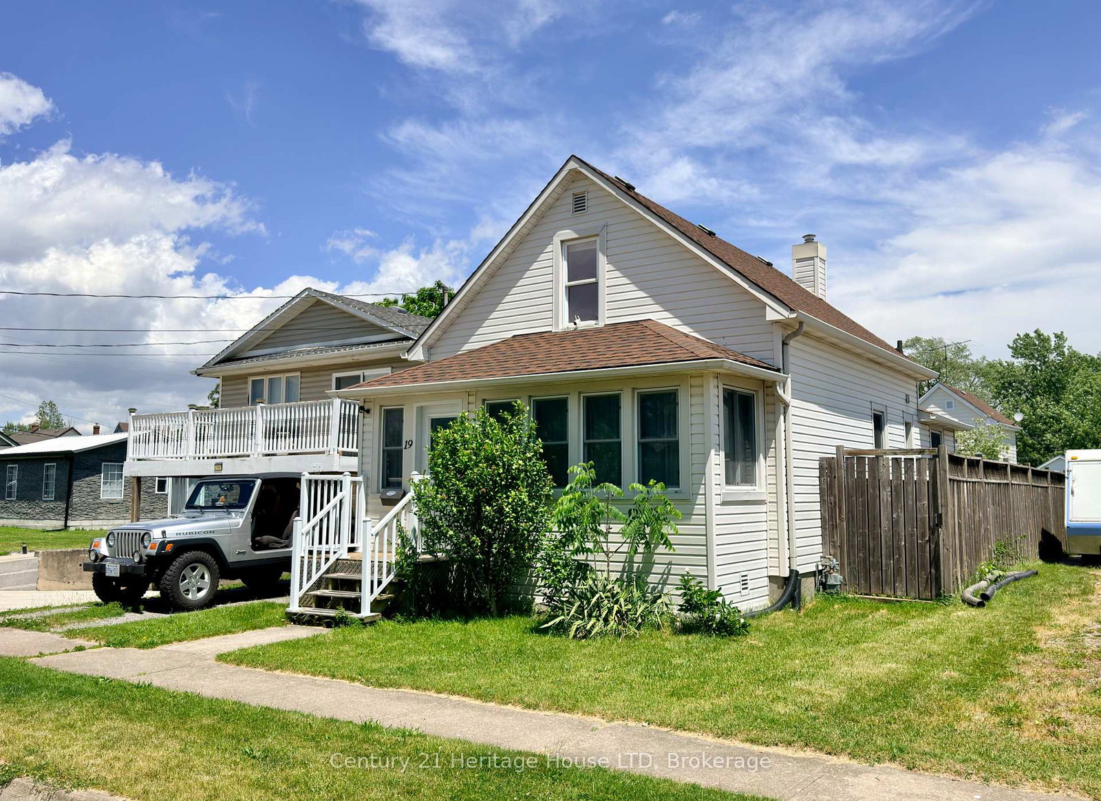 19-santone-avenue-welland-ontario-x13753368