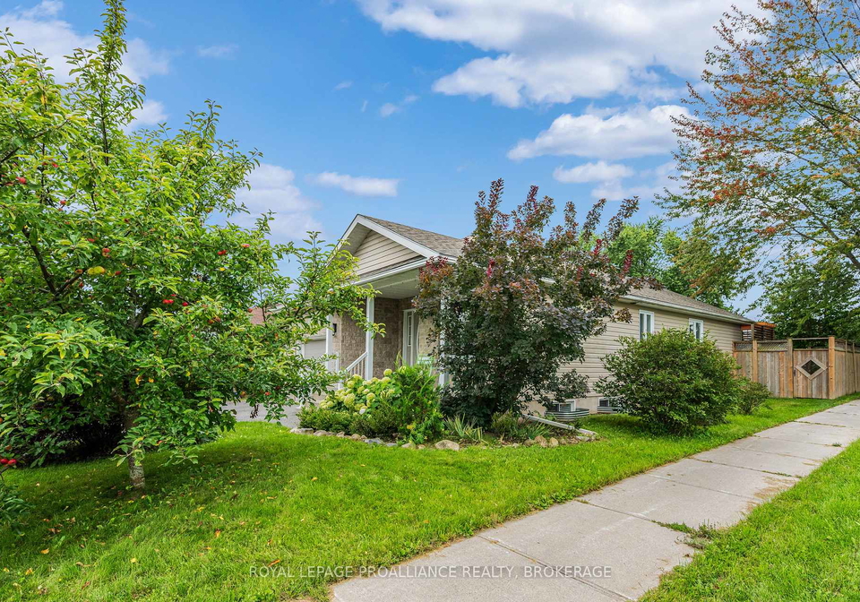 164-amy-lynn-drive-loyalist-ontario-x13753400