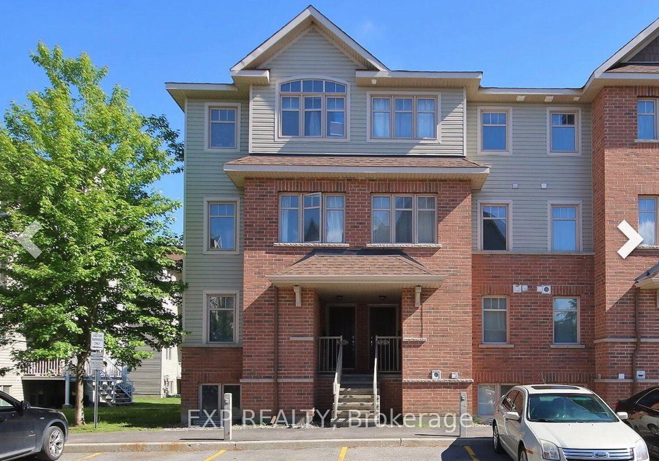526-reardon-private-ottawa-ontario-x13753804