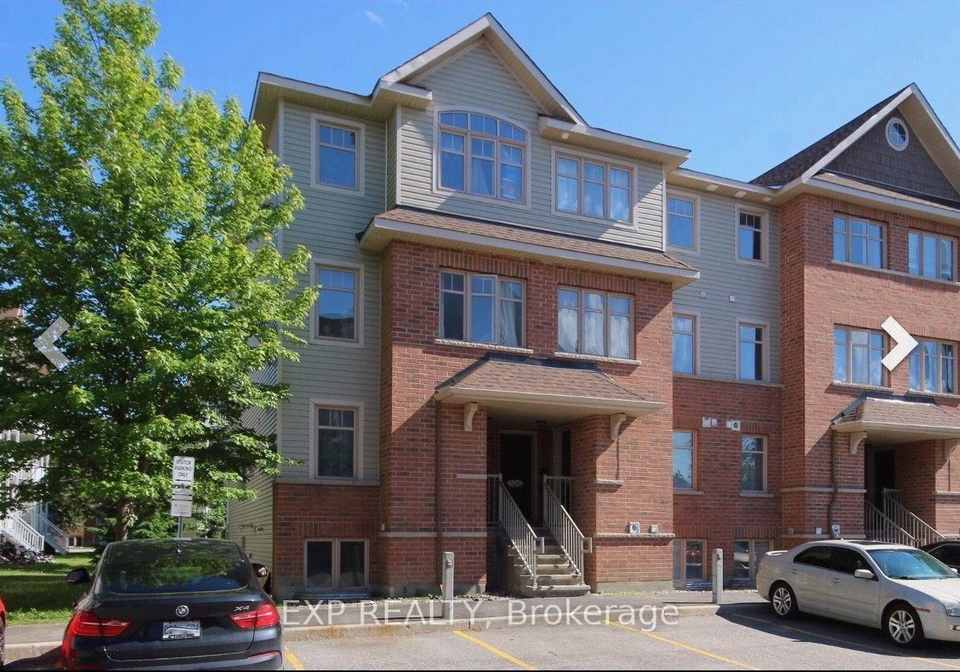 526-reardon-private-ottawa-ontario-x13753804