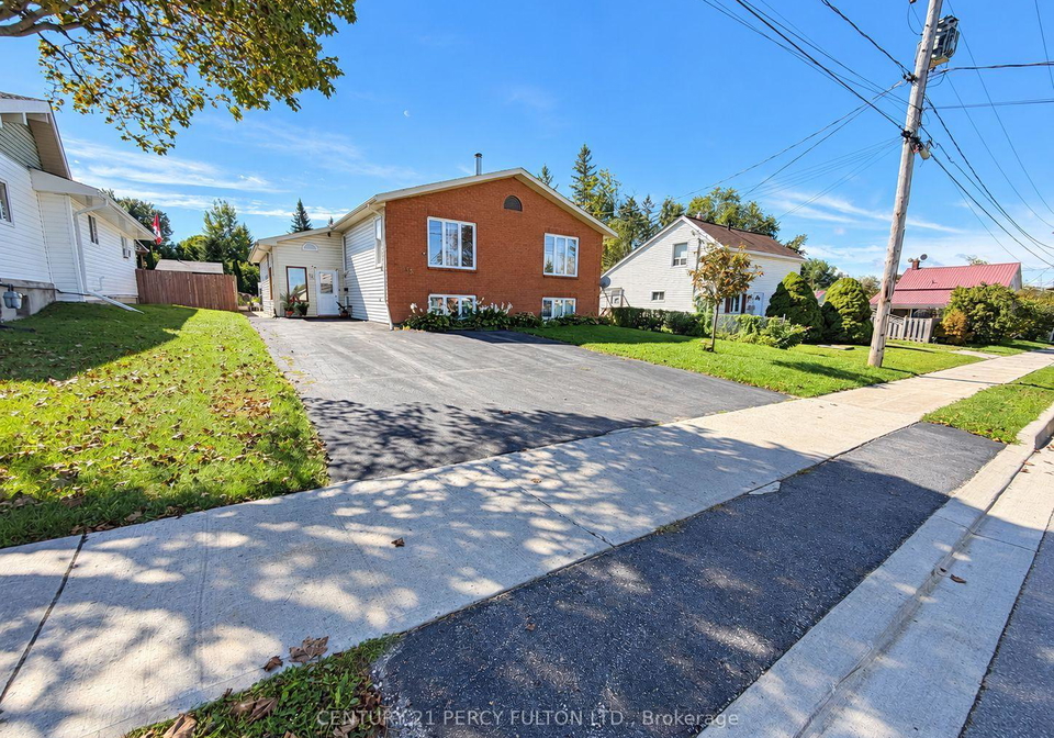 85-denniston-street-kawartha-lakes-ontario-x13754022
