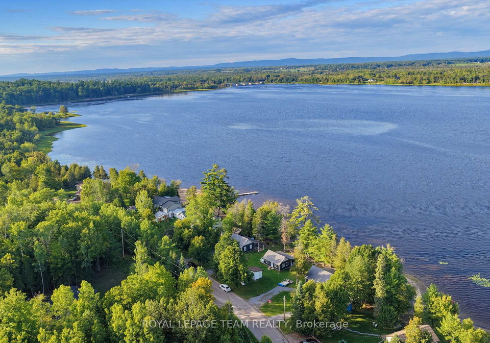 754-forest-park-road-laurentian-valley-ontario-x13754188