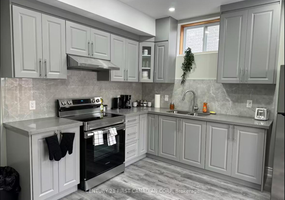 2619-sheffield-boulevard-london-south-ontario-x13754262