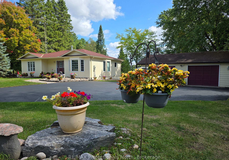 4696-county-road-21-dysart-et-al-ontario-x13754268