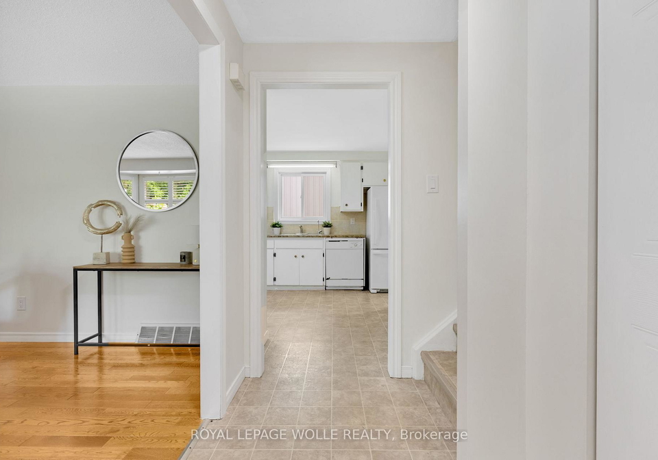 7-underhill-crescent-kitchener-ontario-x13754396