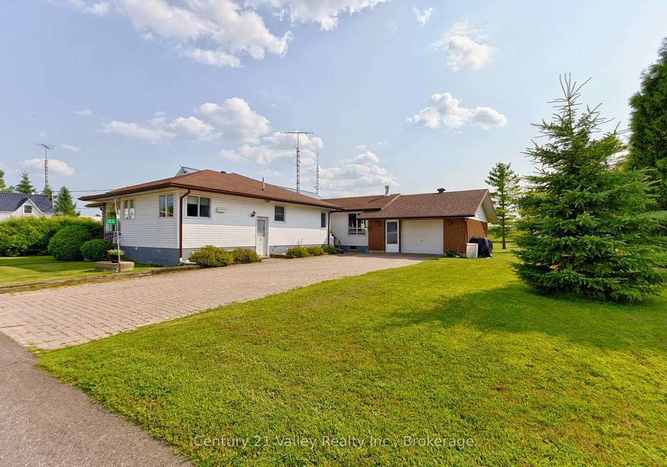 2032-foresters-falls-road-whitewater-region-ontario-x13754614
