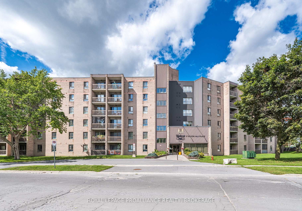 17-eldon-hall-place-kingston-ontario-x13754746