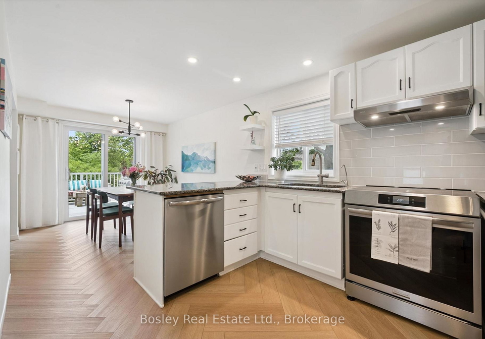 12-deerpath-drive-guelph-ontario-x13754876