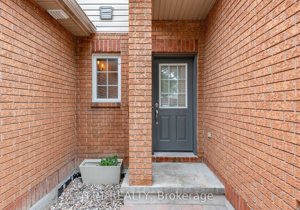 61-tobermory-crescent-kanata-ontario-x13754956