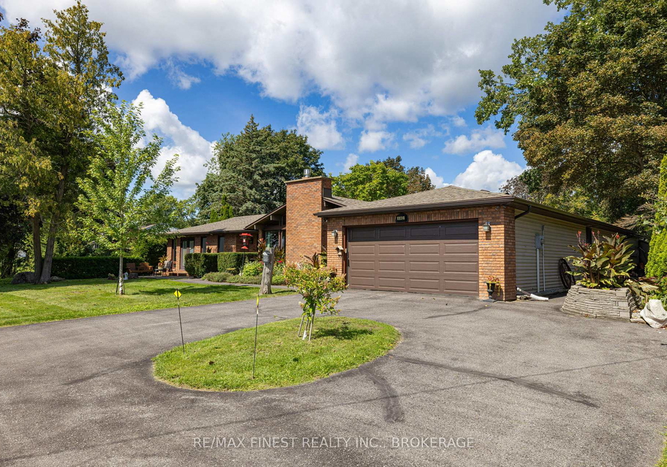 4443-bath-road-loyalist-ontario-x13755270