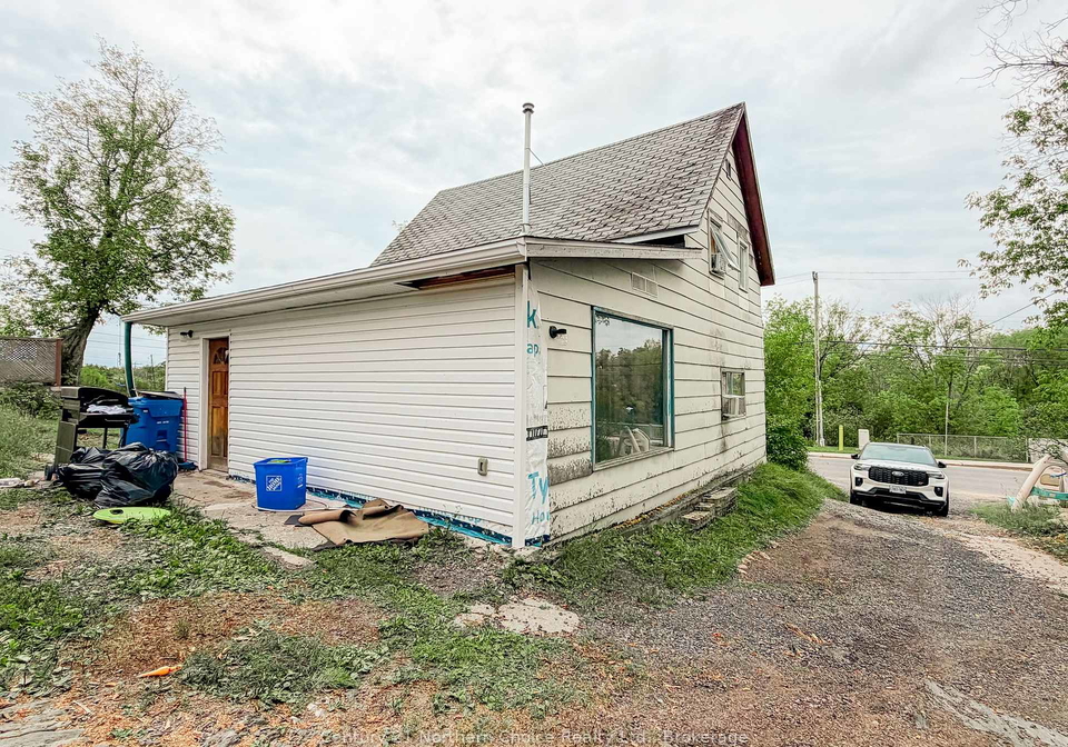 35-parsons-street-kenora-ontario-x13755346