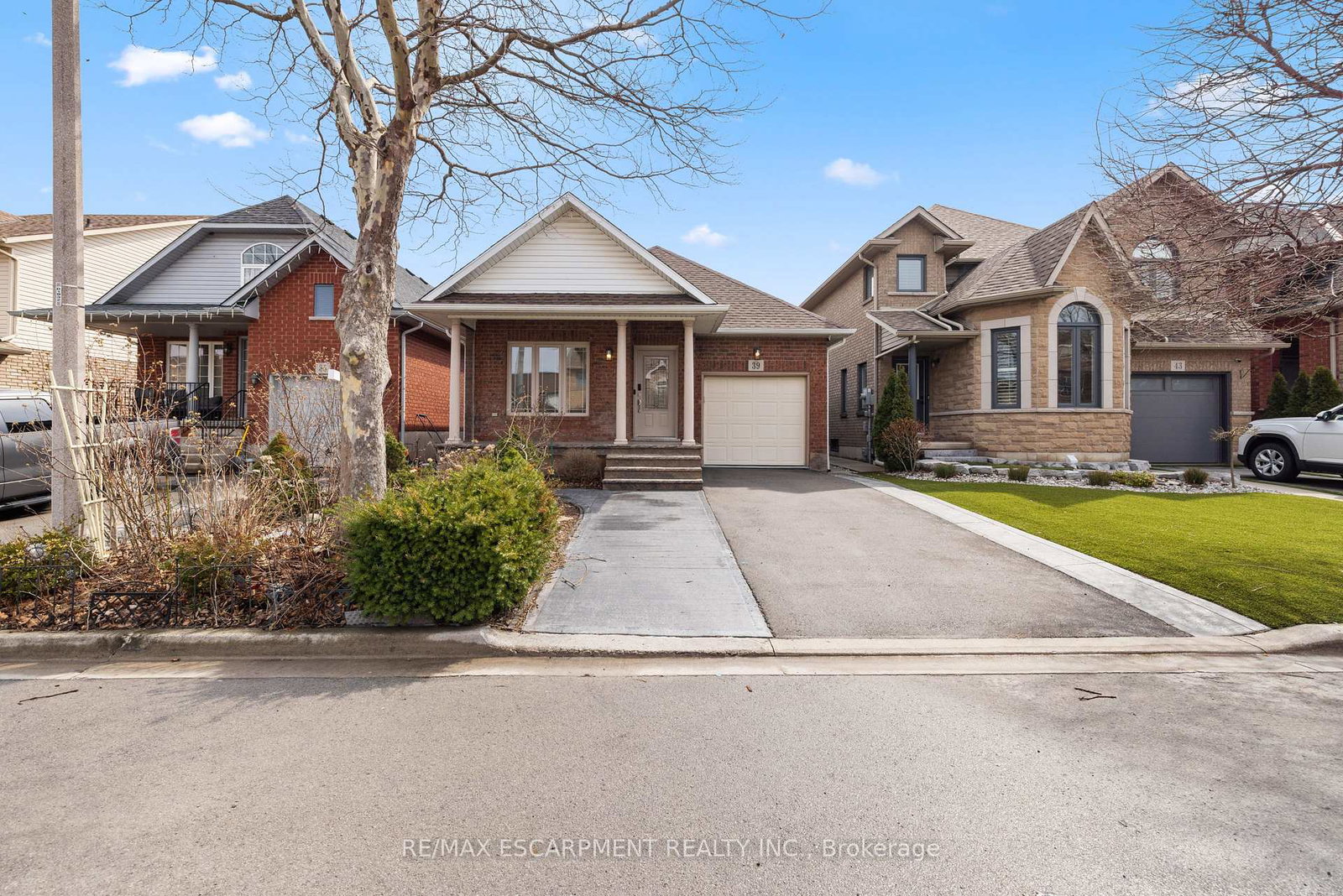 39-mckibbon-avenue-hamilton-ontario-x13755418