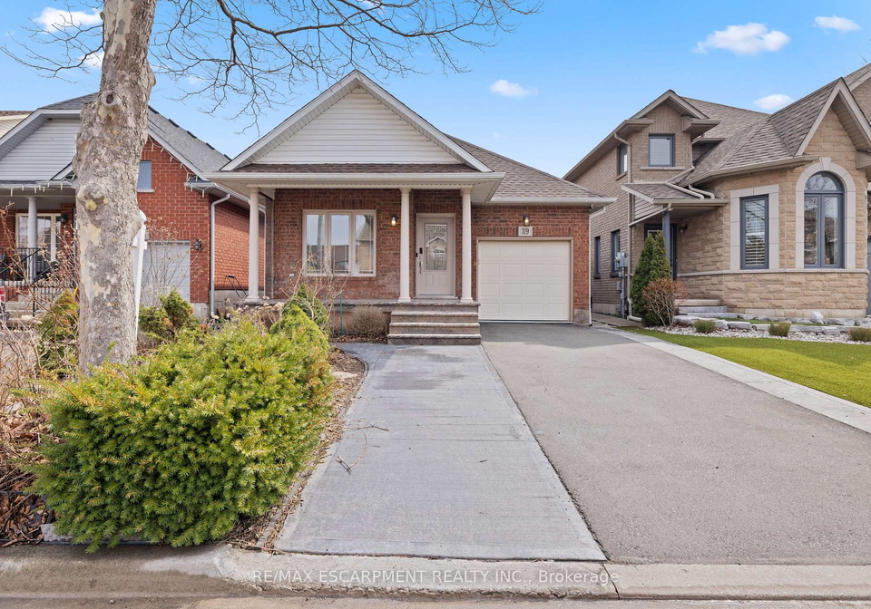 39-mckibbon-avenue-hamilton-ontario-x13755418