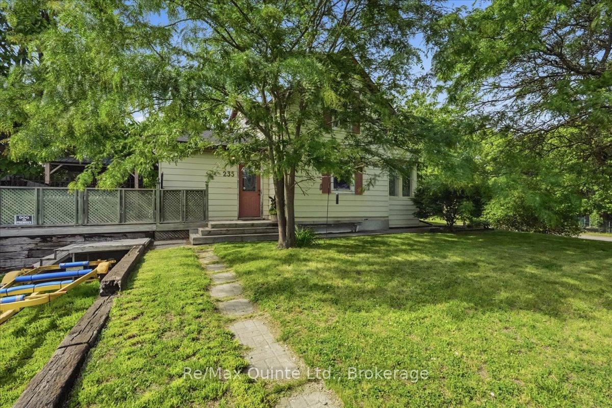 235-pine-street-belleville-ontario-x13755448