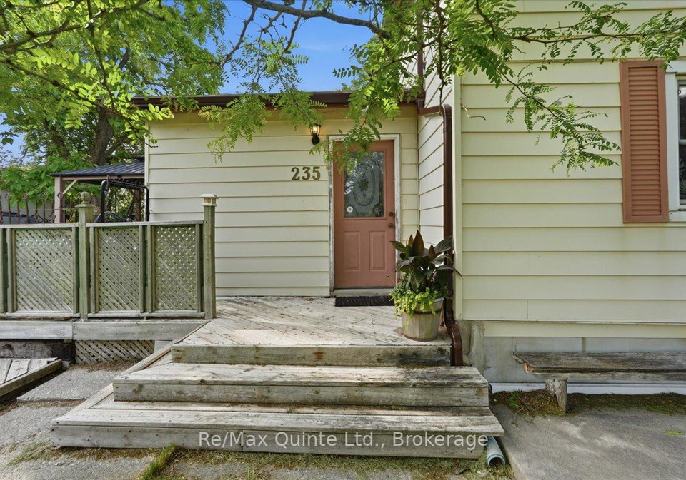 235-pine-street-belleville-ontario-x13755448
