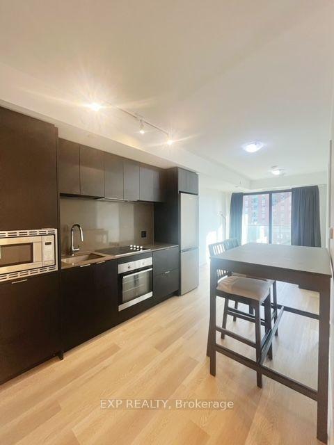 1-jarvis-street-hamilton-ontario-x13755480