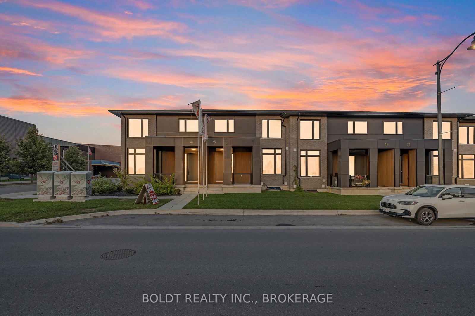 27-wellspring-way-pelham-ontario-x13755502