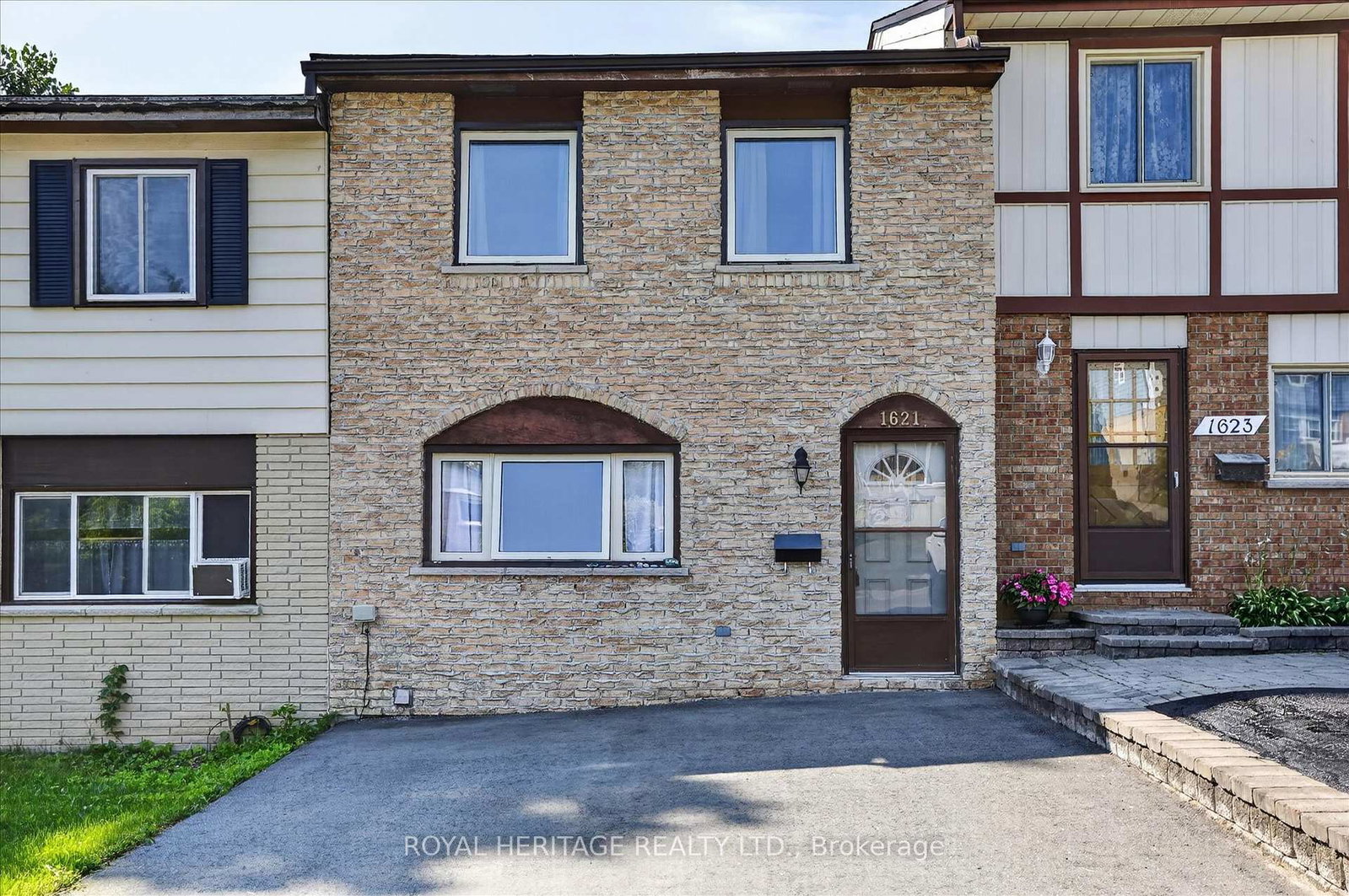 1621-applewood-crescent-peterborough-ontario-x13755870