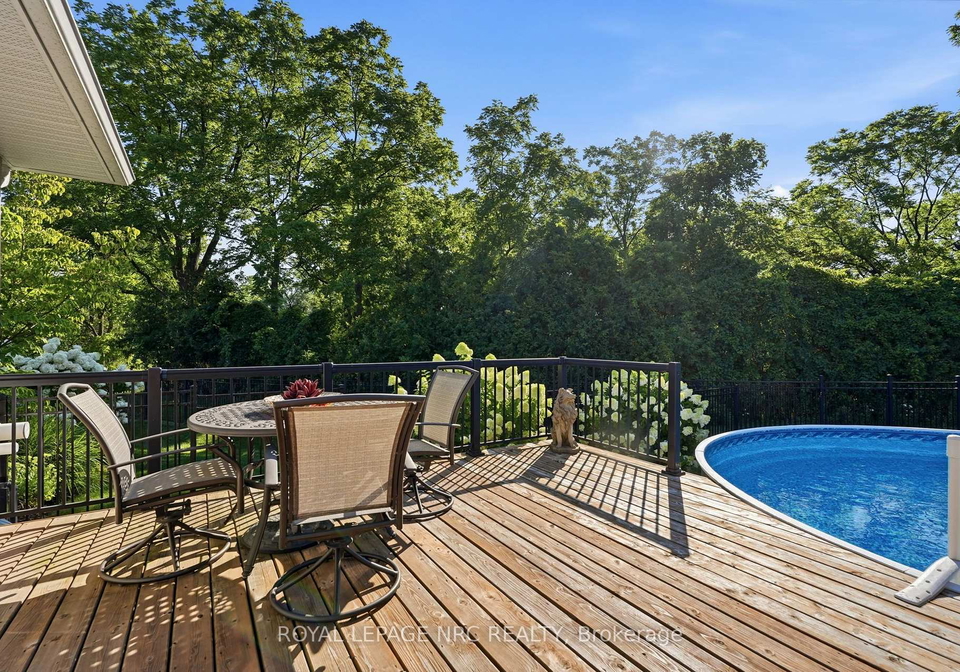 19-stoneridge-crescent-niagara-on-the-lake-ontario-x13756054