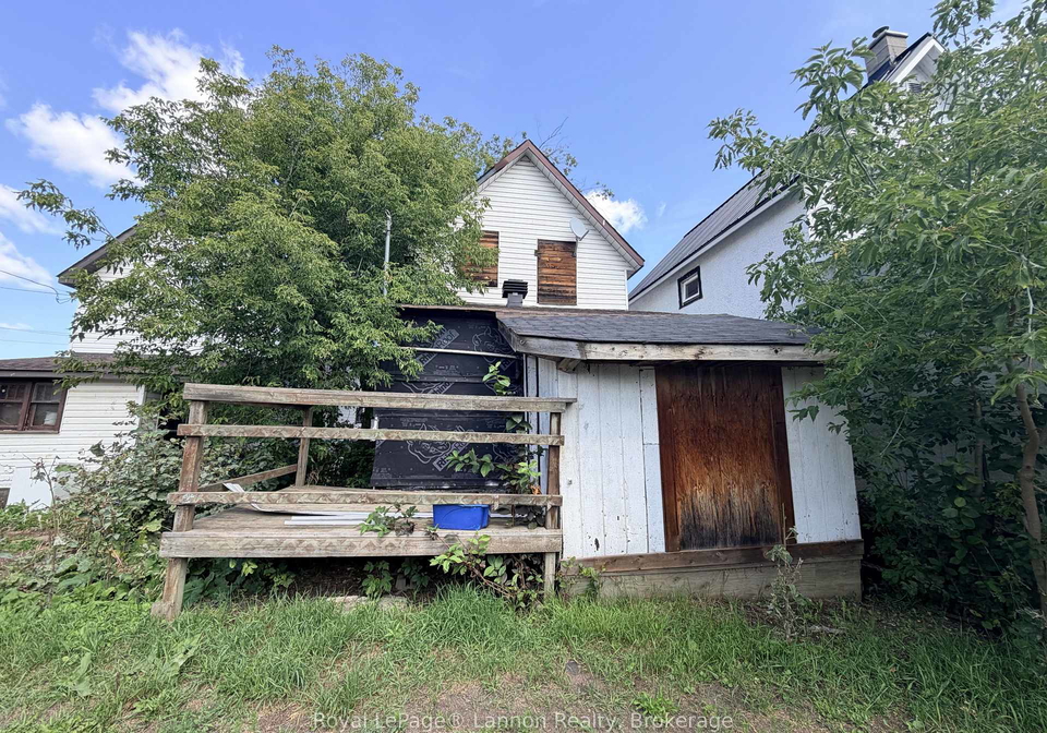 733-simpson-street-thunder-bay-ontario-x13756056